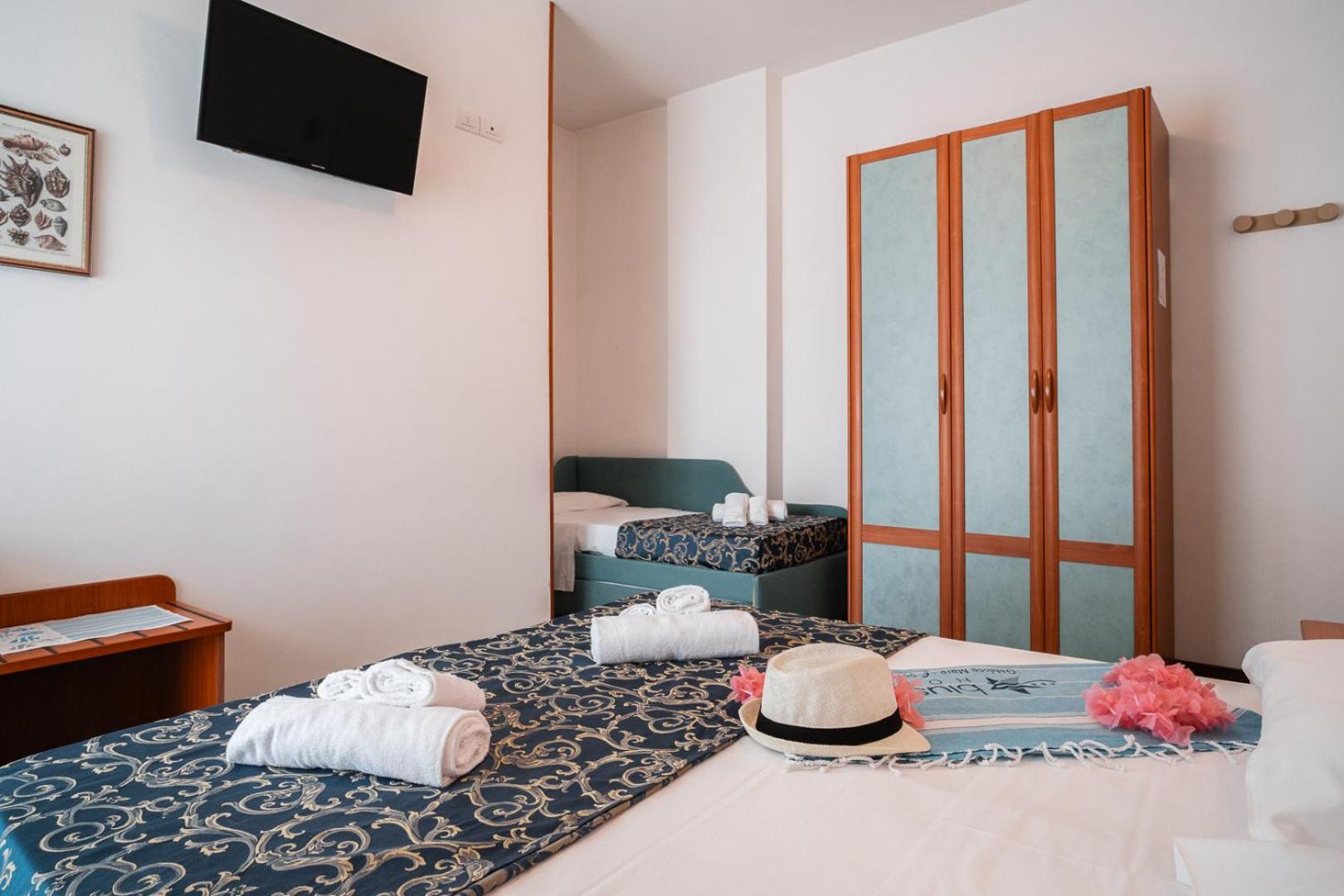 Blu Star Hotel Gabicce Mare Esterno foto